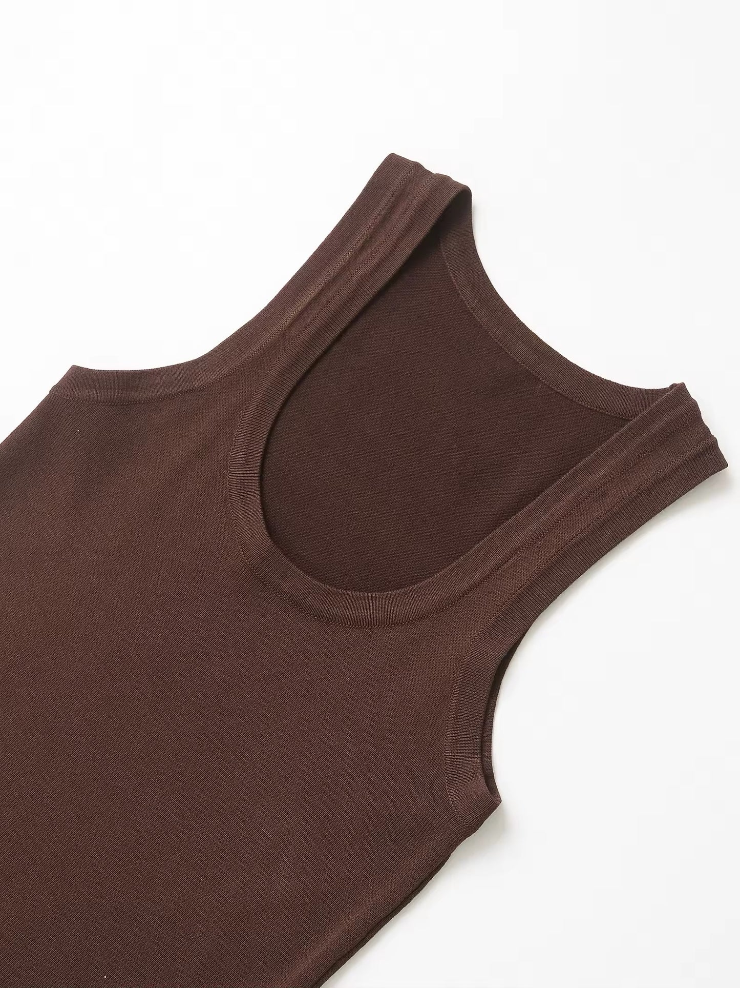 DÉBARDEUR BASIQUE CÔTELÉ