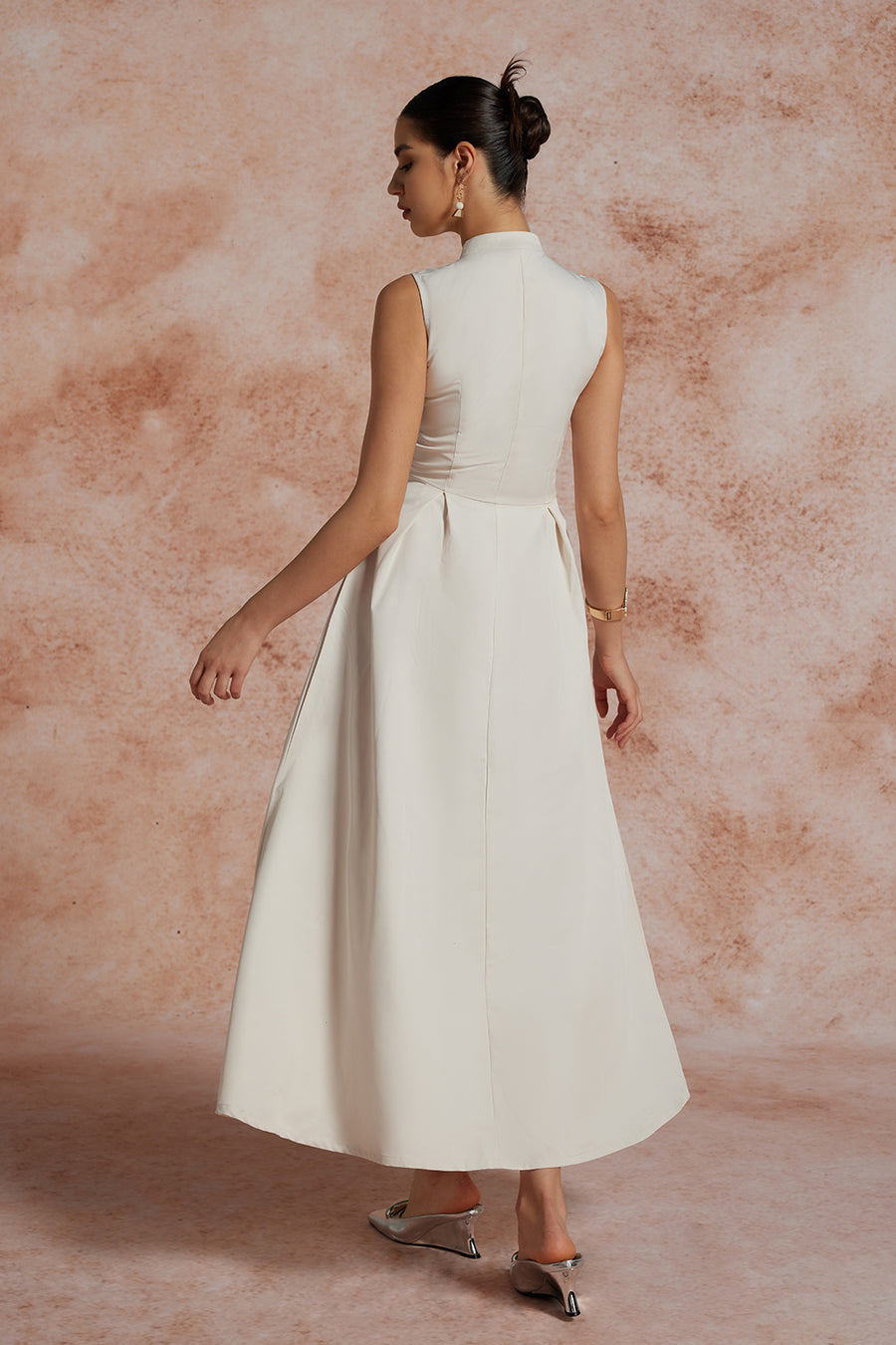 ROBE ZIPPÉE À TAILLE ÉLASTIQUÉE