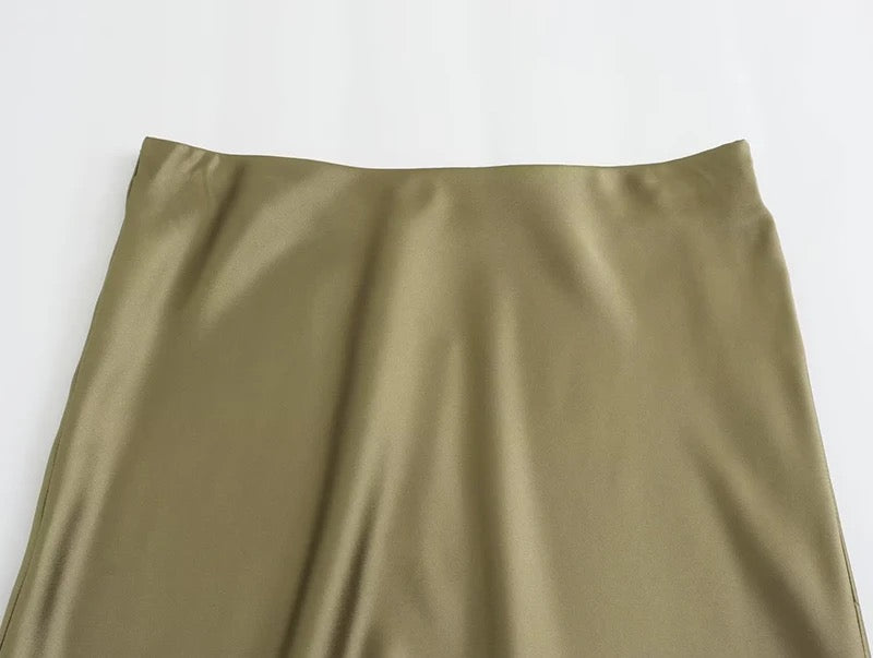 Satin skirt • Women