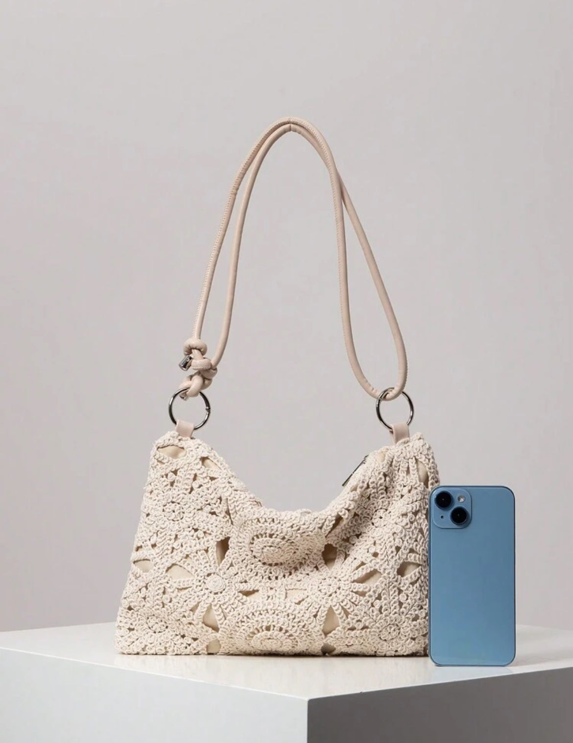 SAC À MAIN TRESSÉ À MOTIF FLORAL