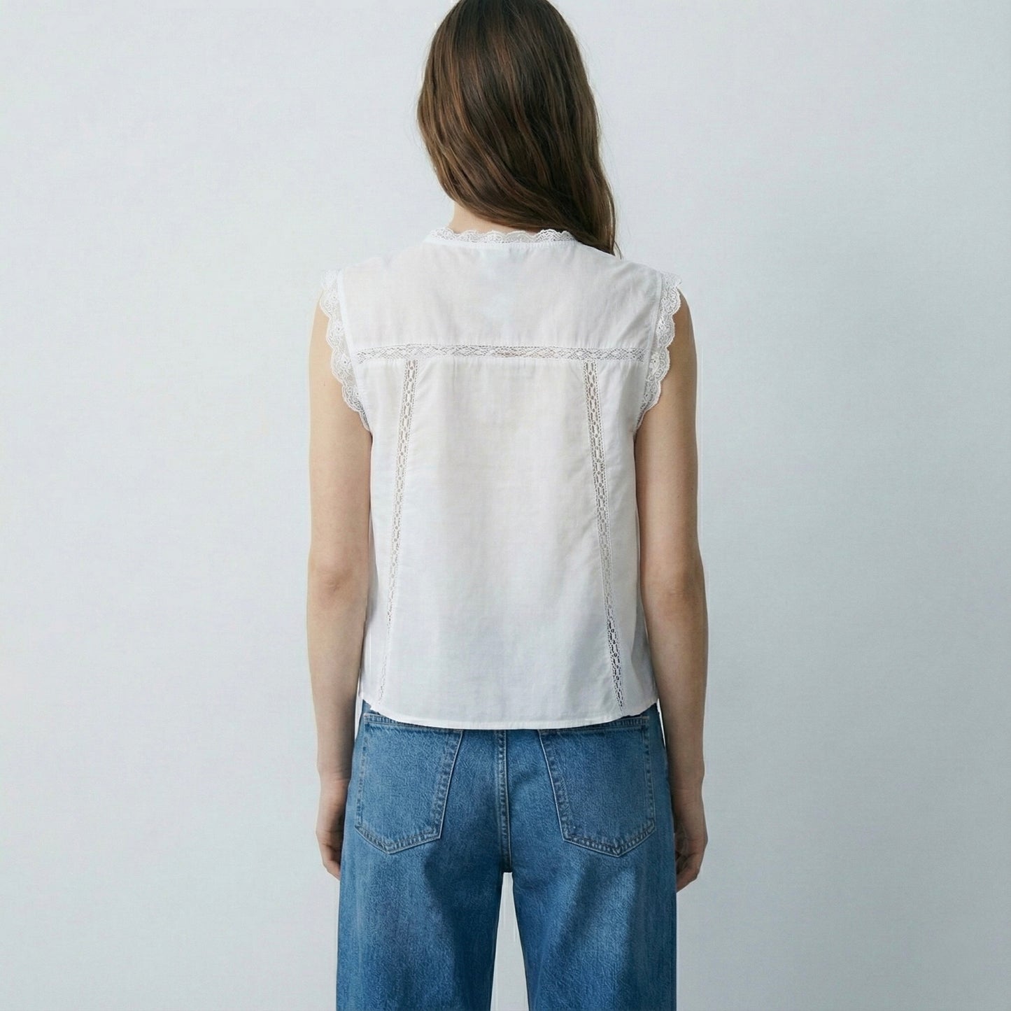 GILET EN BRODERIE ANGLAISE