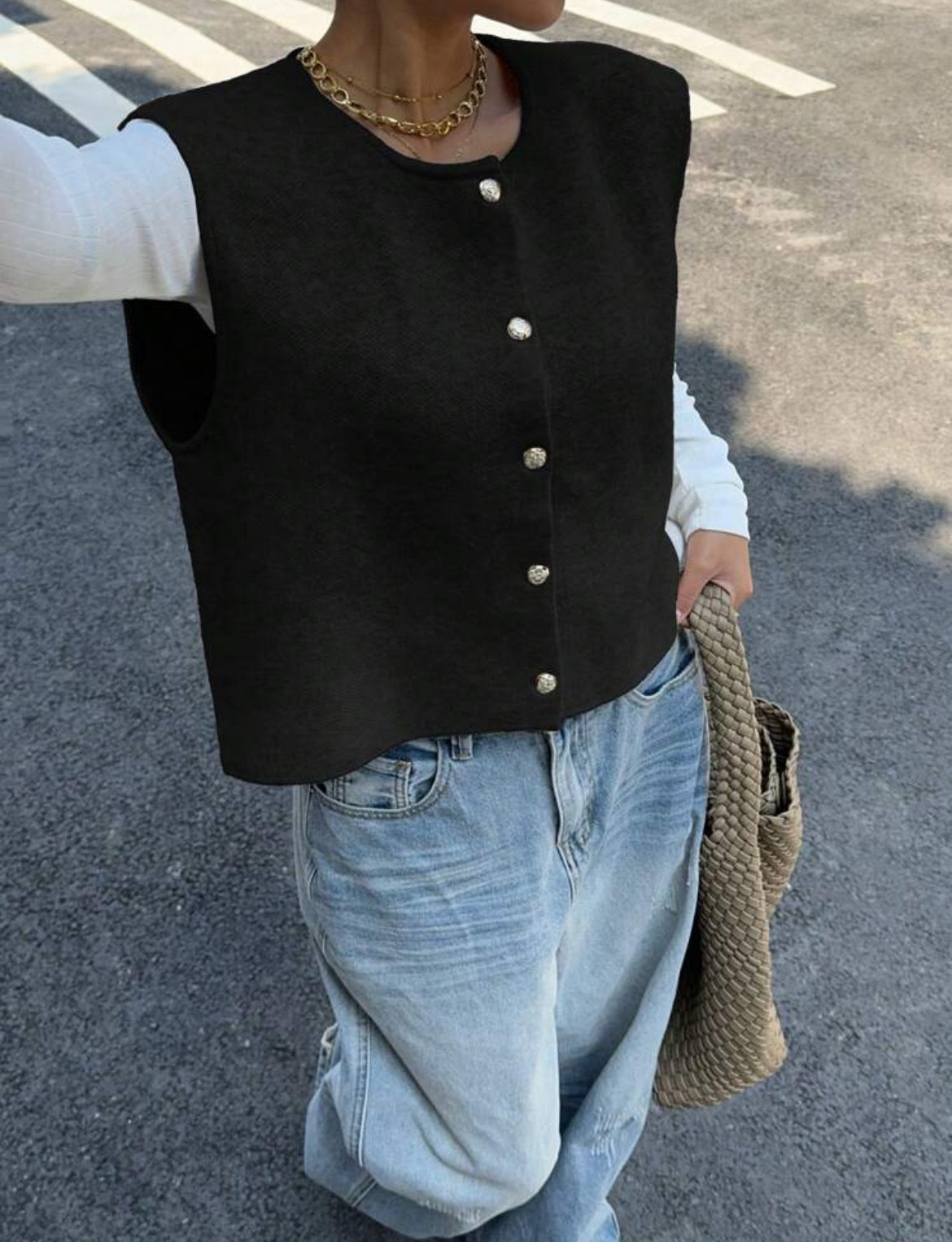 CARDIGAN SENZA MANICHE CON BOTTONI