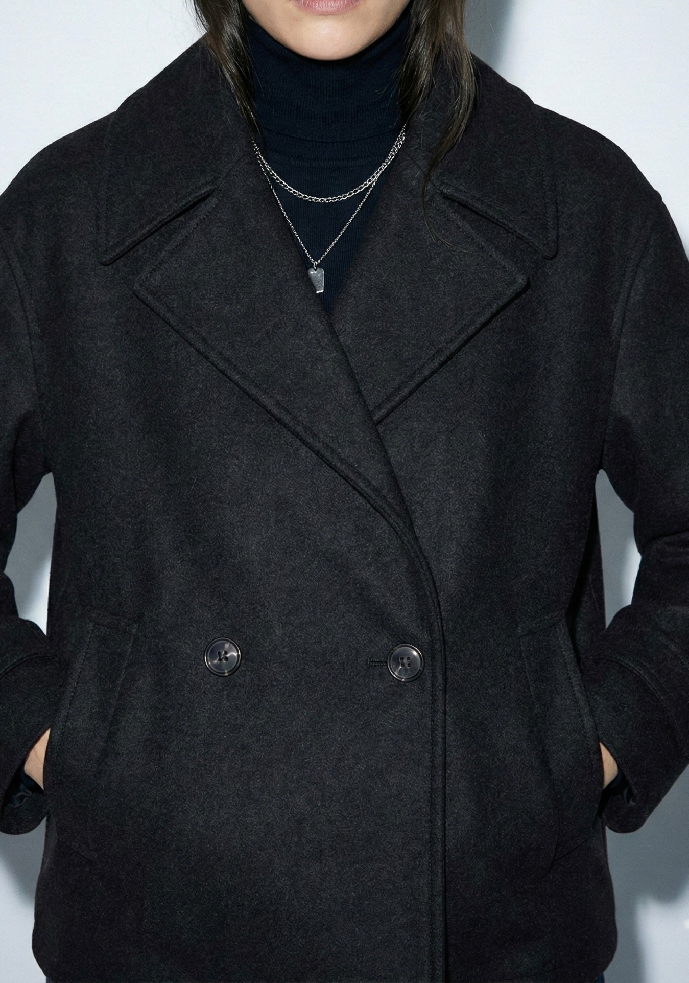 Buttoned jacket • Women