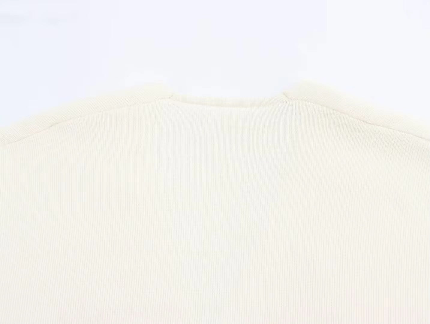 CARDIGAN BOUTONNÉ OR