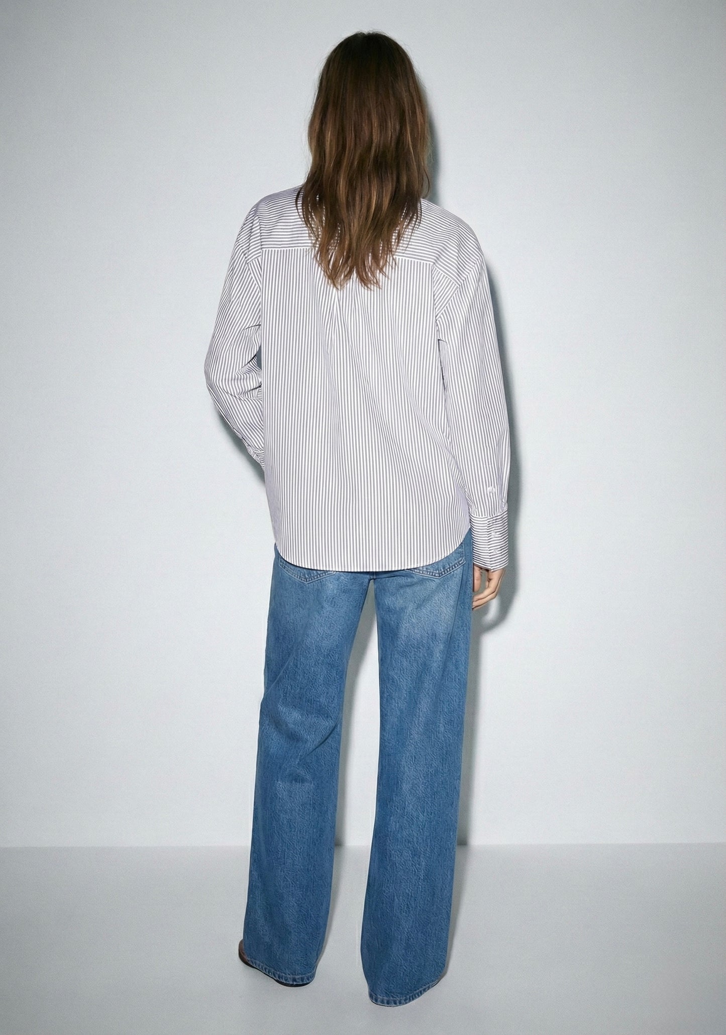 CHEMISE À RAYURES AVEC LIEN À NOUER