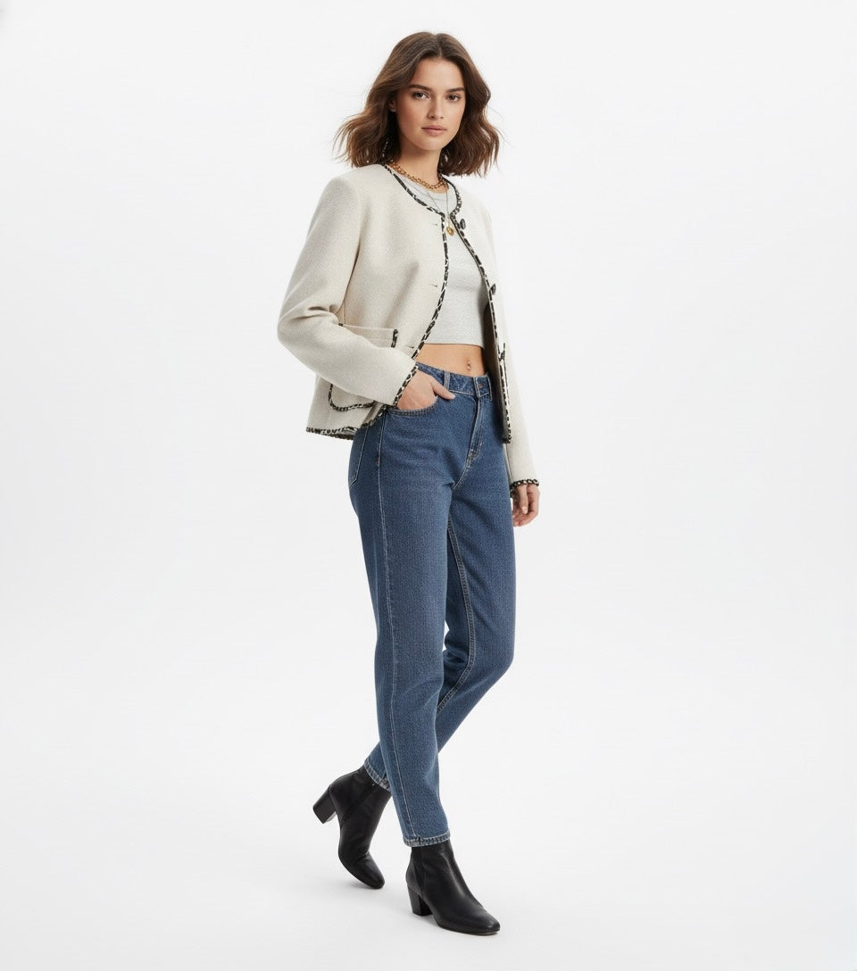 VESTE COURTE BOUTONNÉE À GALON