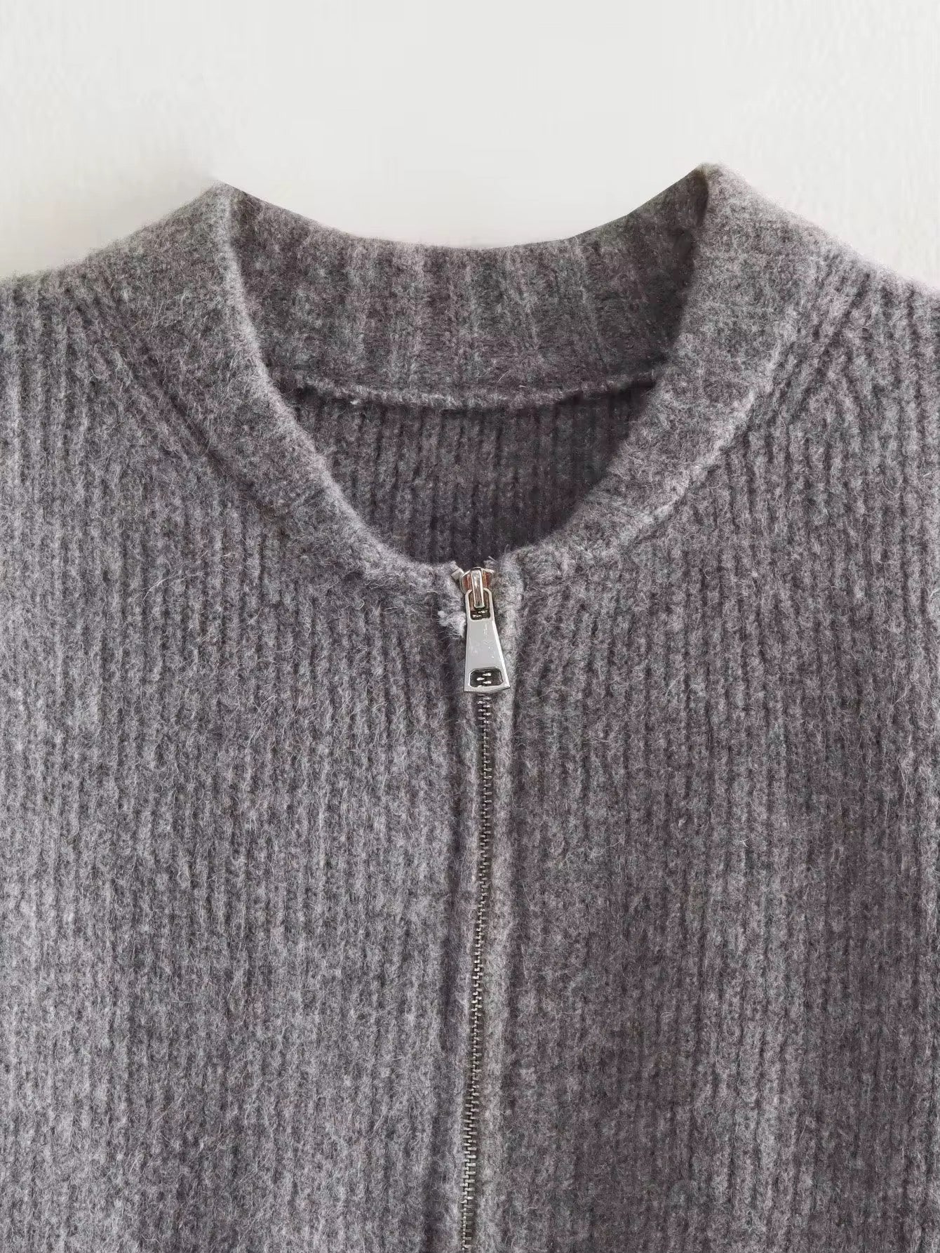 CARDIGAN ZIPPÉ EN MAILLE ÉPAISSE