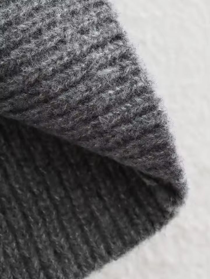 PULL À COL LARGE