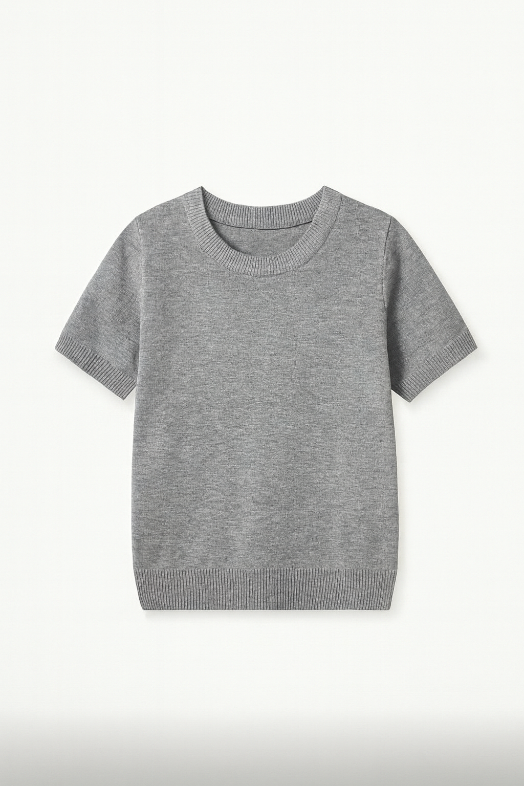 TOP EN MAILLE À MANCHES COURTES