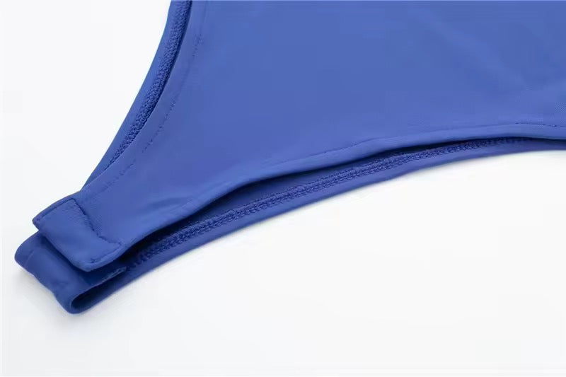 CORPO CON COLLO QUADRATO