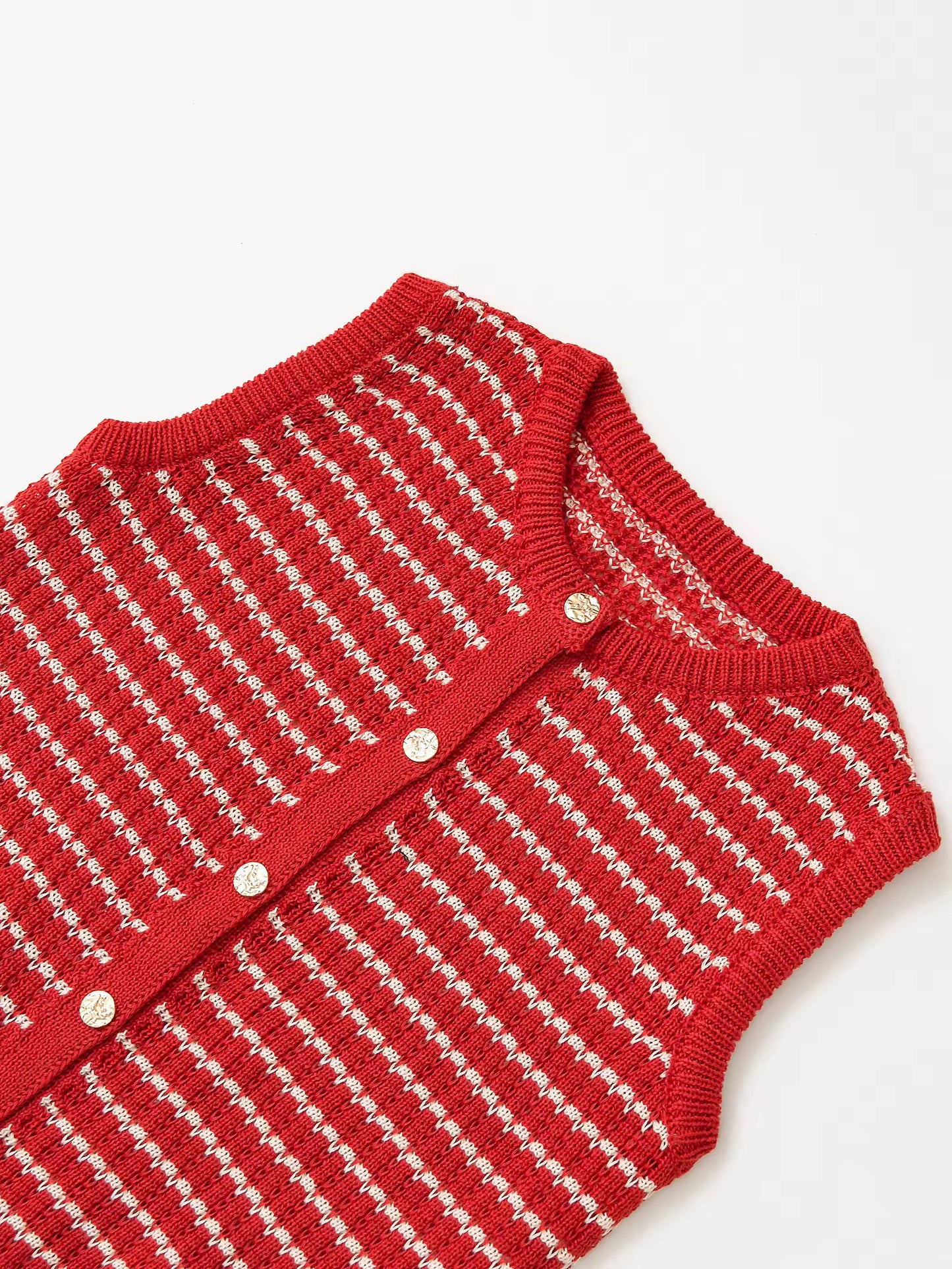 GILET RAYÉ À BOUTONS TEXTURÉS