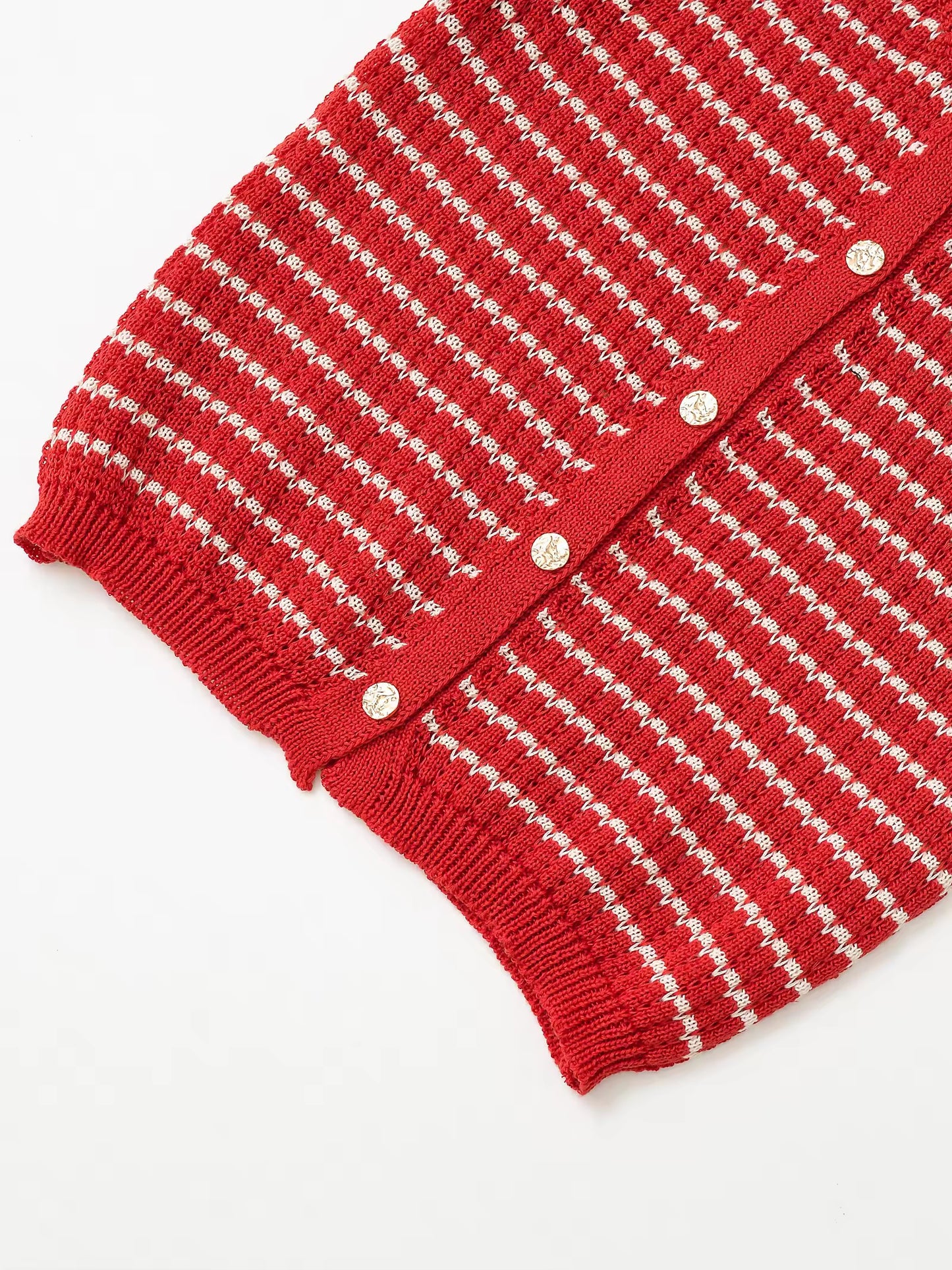 GILET RAYÉ À BOUTONS TEXTURÉS