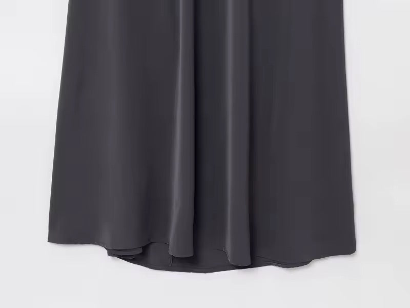 ROBE SEMI-LONGUE À BRETELLES
