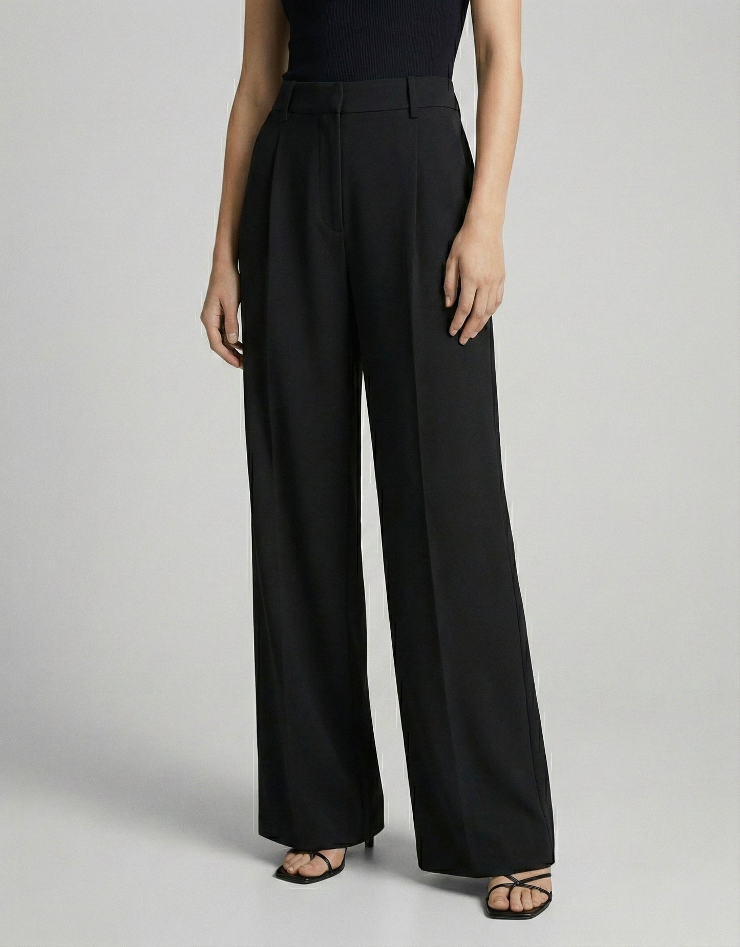 PANTALON LARGE AVEC PINCES