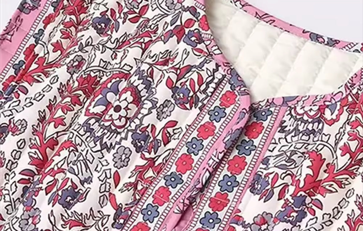 GILET MATELASSÉ À MOTIFS FLORAUX