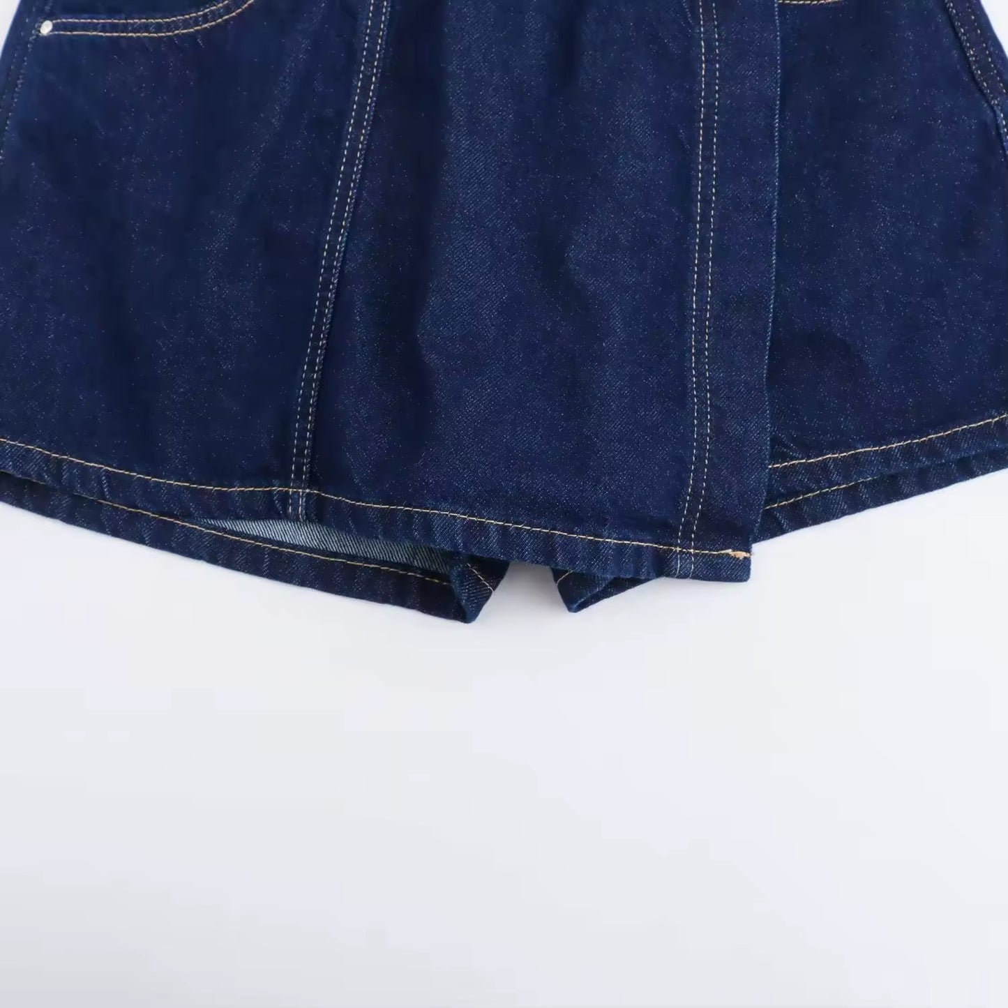 ENSEMBLE SHORT & CHEMISE EN JEAN