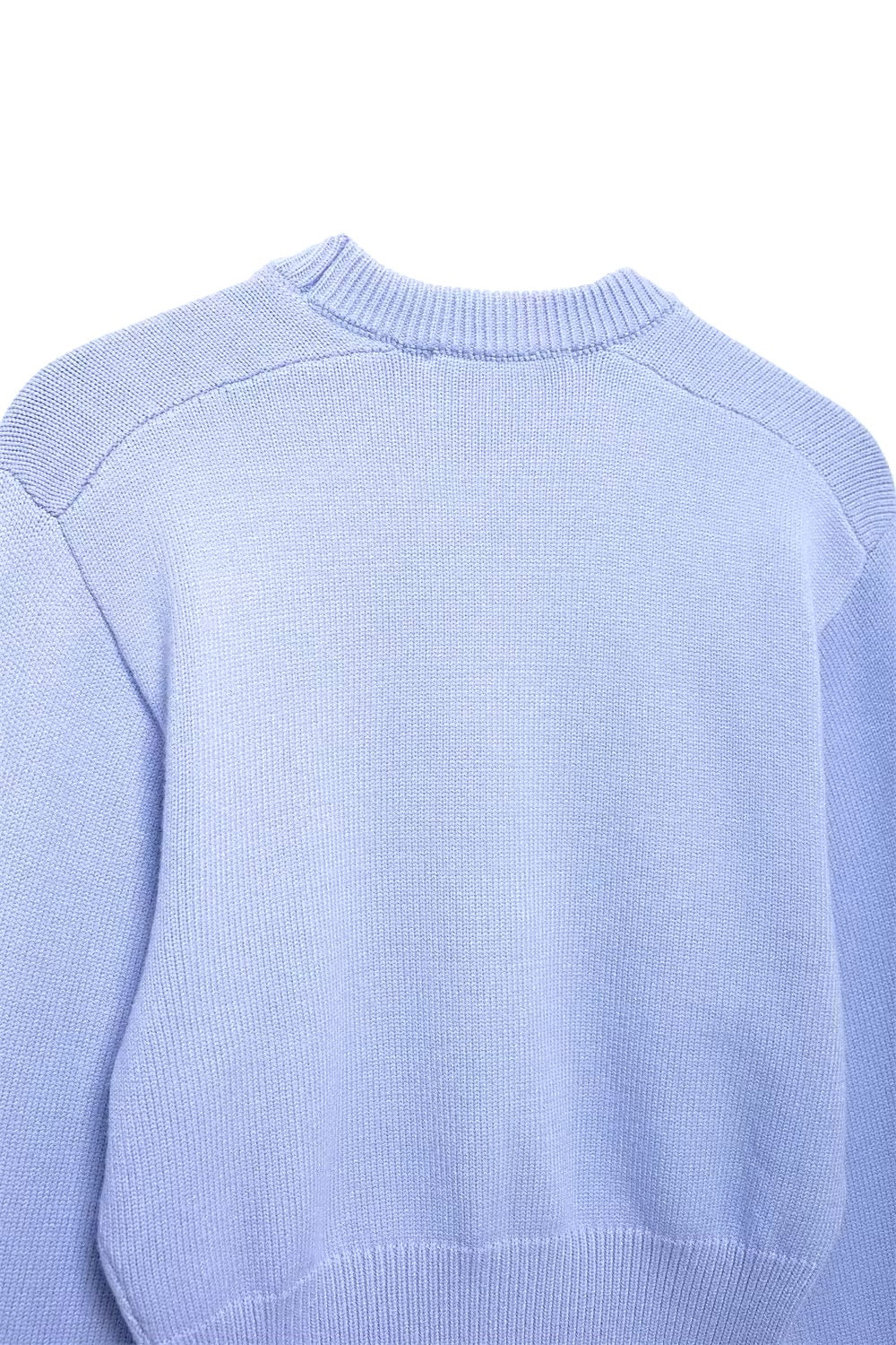PULL CÔTELÉ À COUPE AJUSTÉE