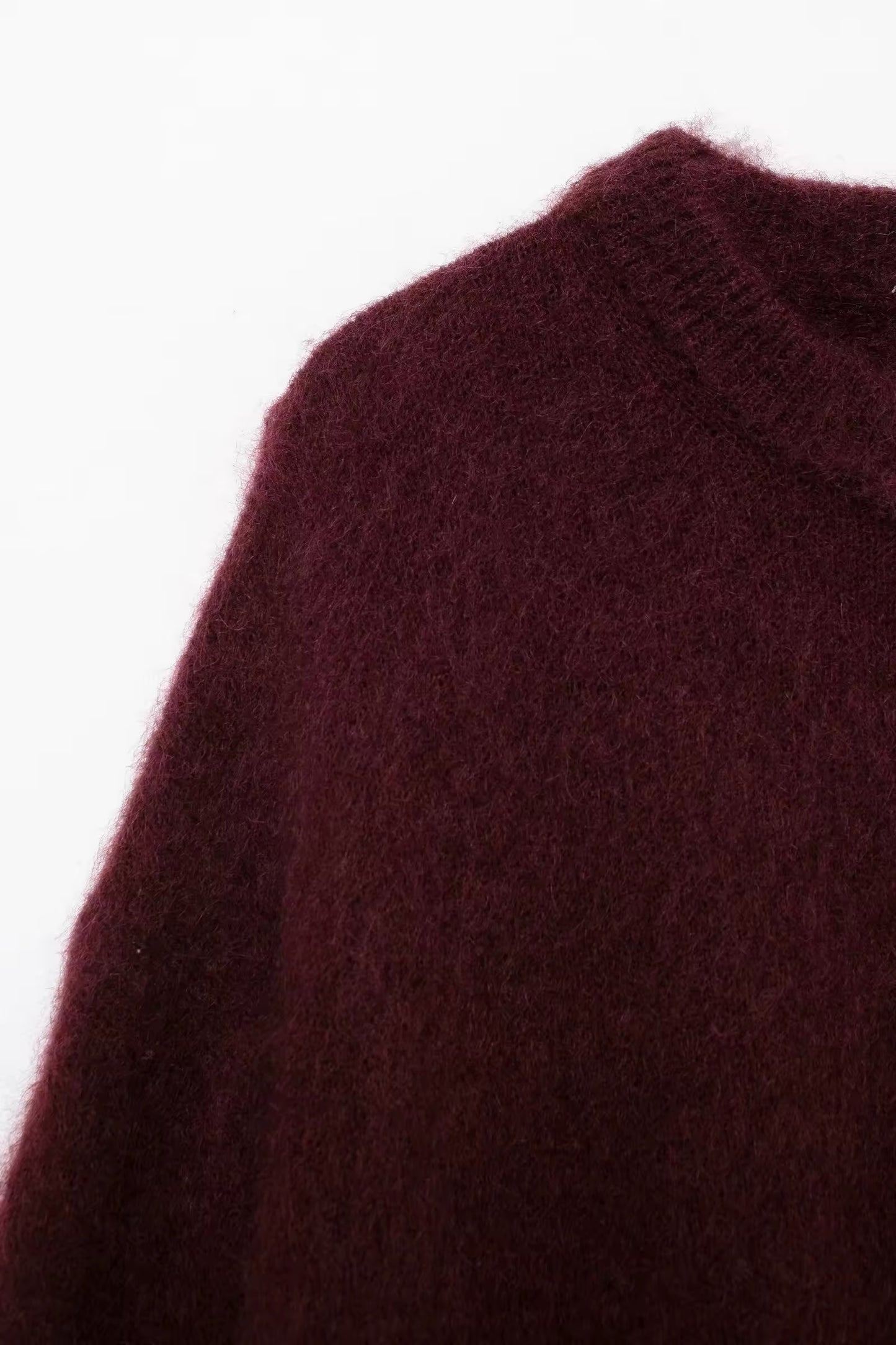 PULL FLUFFY À COL ROND
