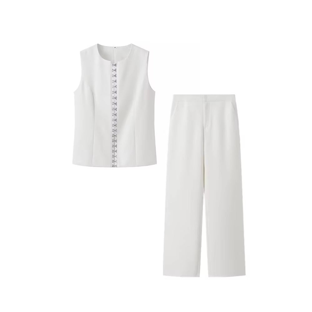 GILET SANS MANCHES À DÉTAILS DE FERMETURE DÉCORATIFS