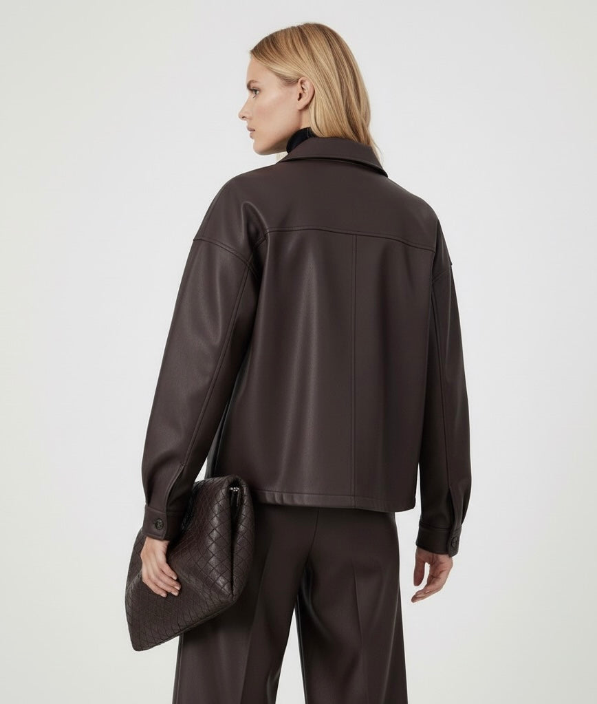 VESTE COURTE EN SIMILICUIR
