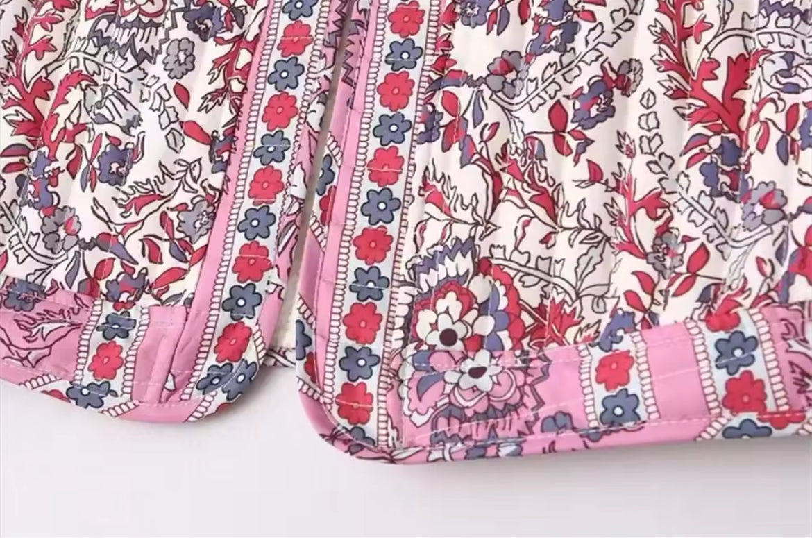 GILET MATELASSÉ À MOTIFS FLORAUX