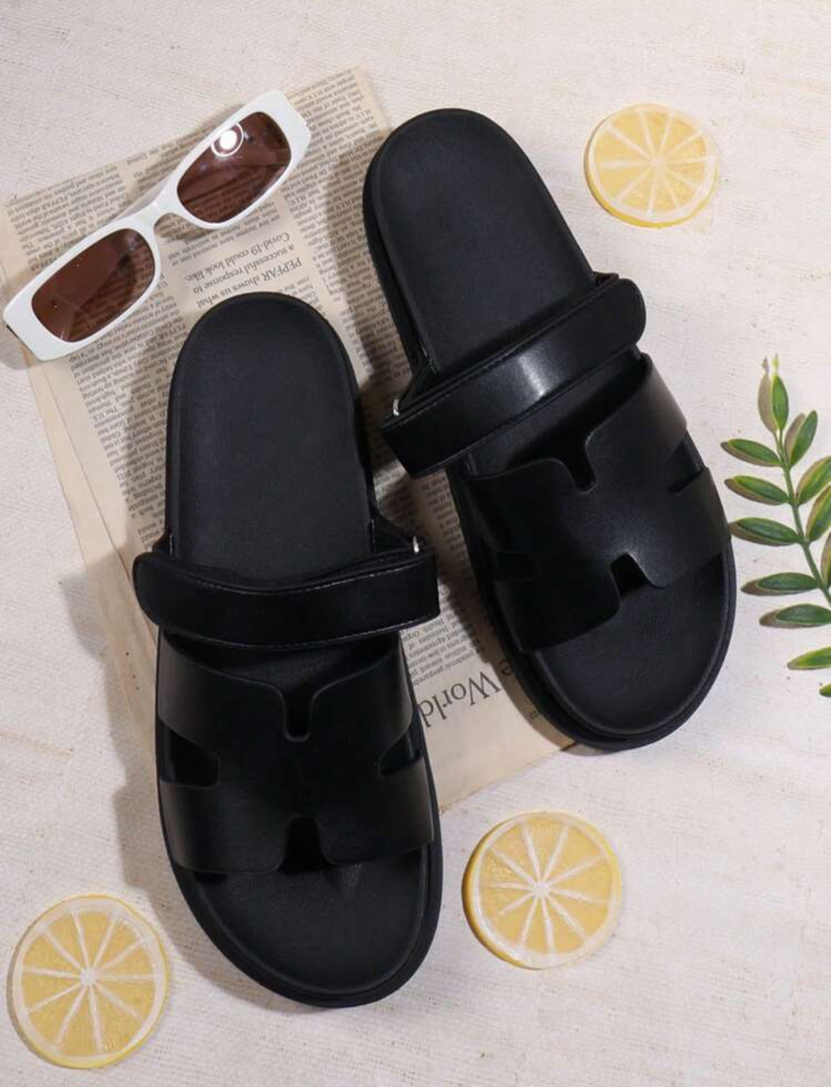 MULES PLATES EN CUIR PU