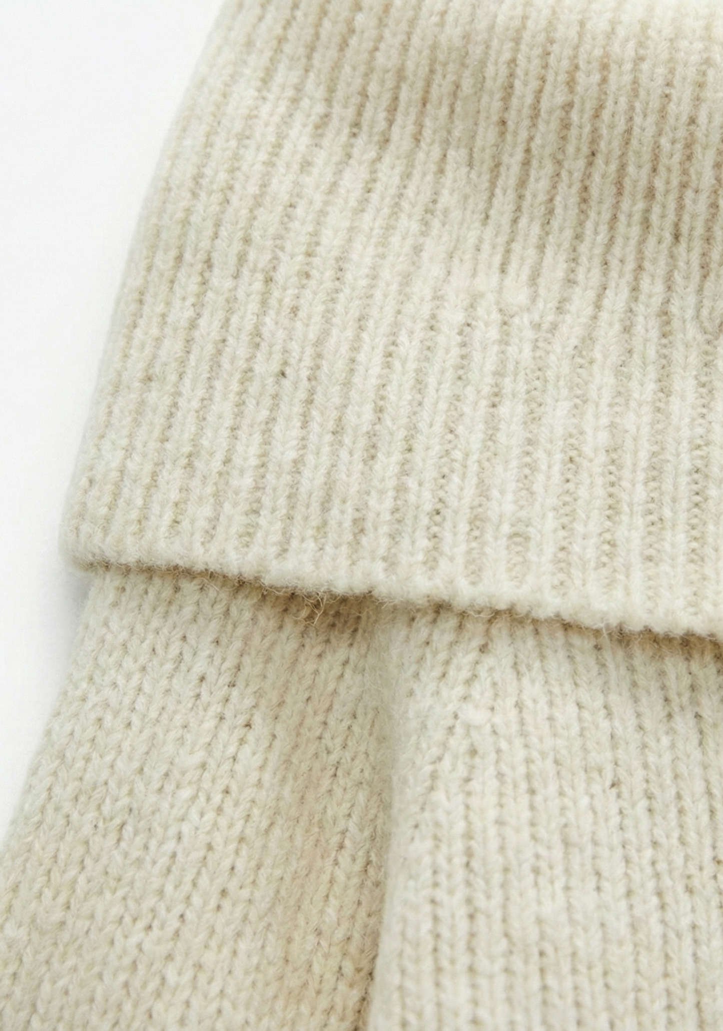 Oversized turtleneck • Women