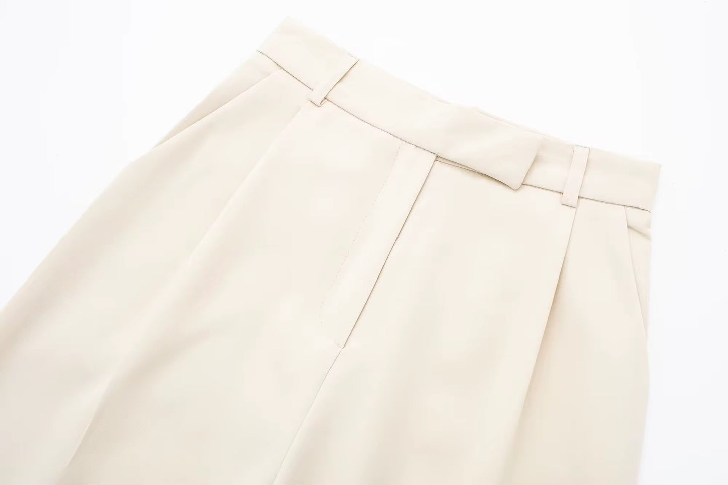 PANTALON LARGE PLISSÉ AJUSTABLE