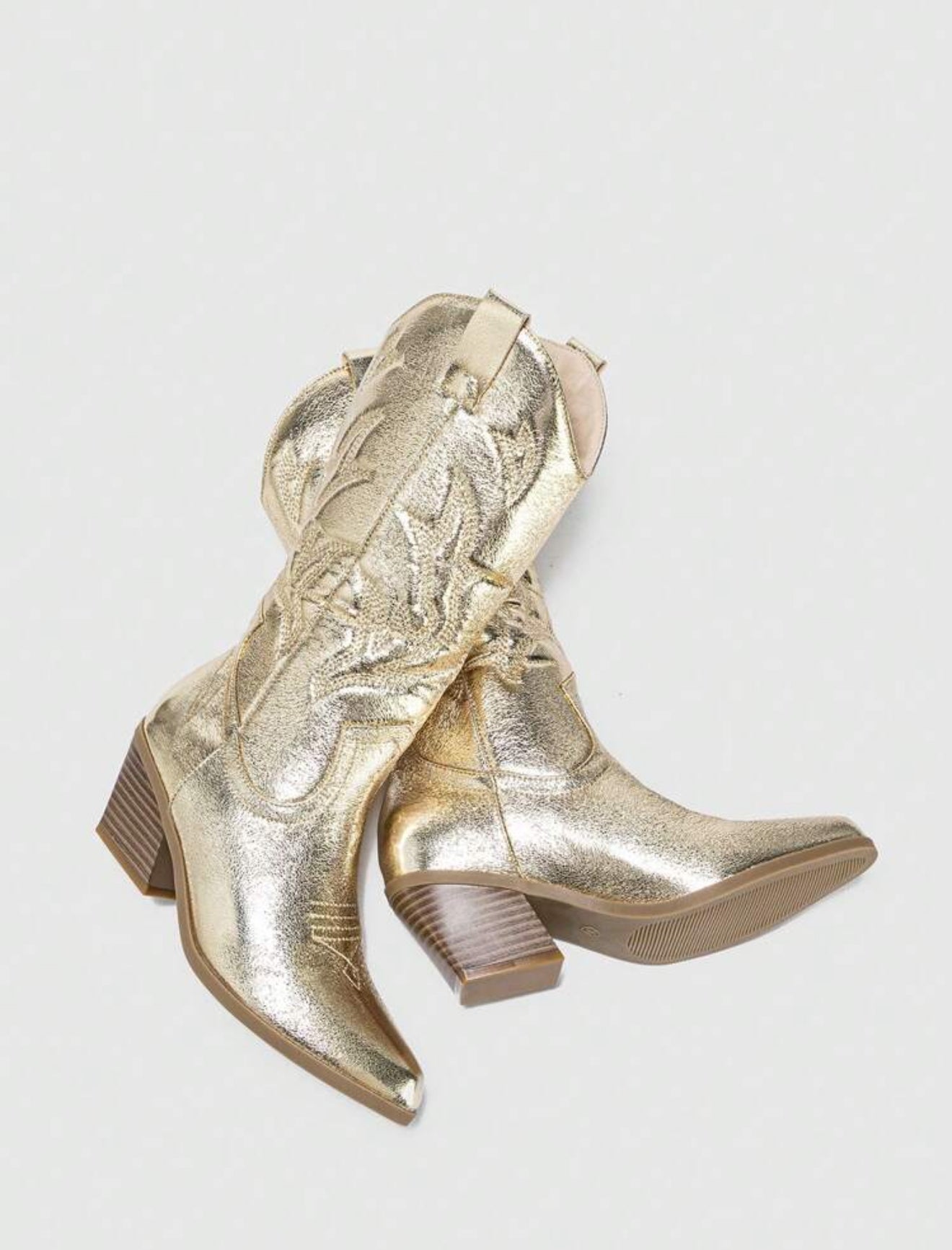 BOTTES MÉTALLIQUES SCULPTÉES
