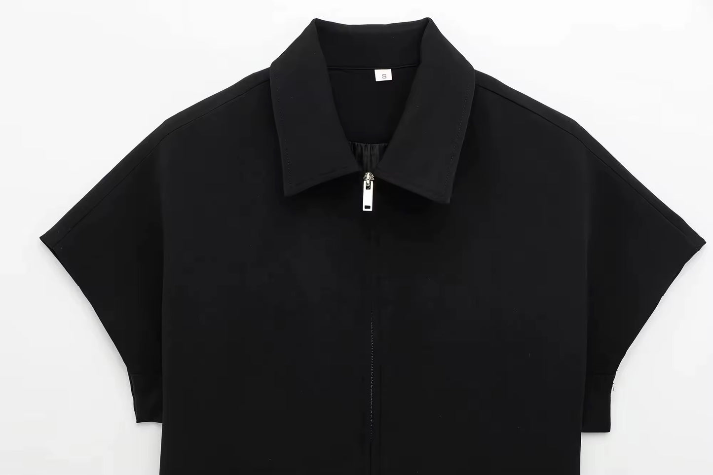 VESTE COURTE À COL REVERS