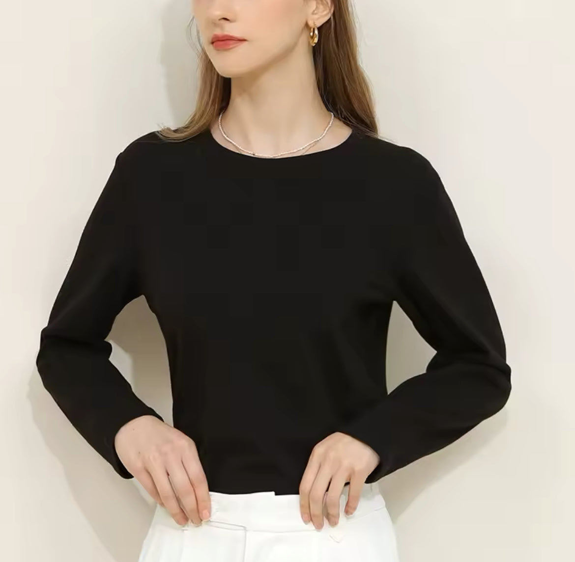 T-SHIRT A MANICA LUNGA CON SCOLLO ROTONDO