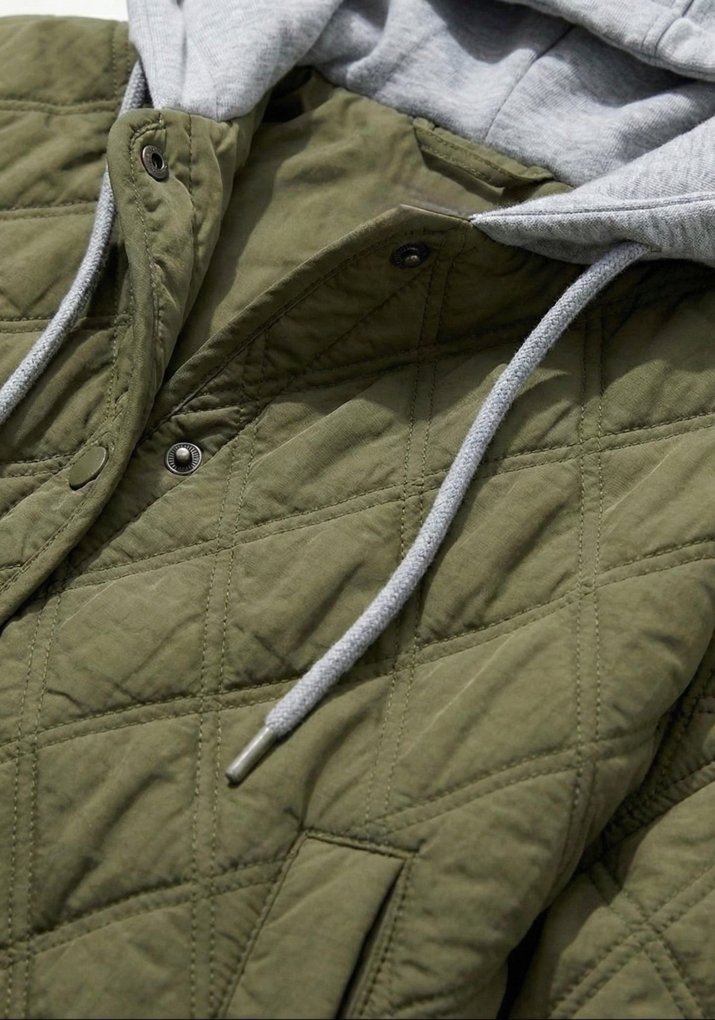 VESTE MATELASSÉE À CAPUCHE