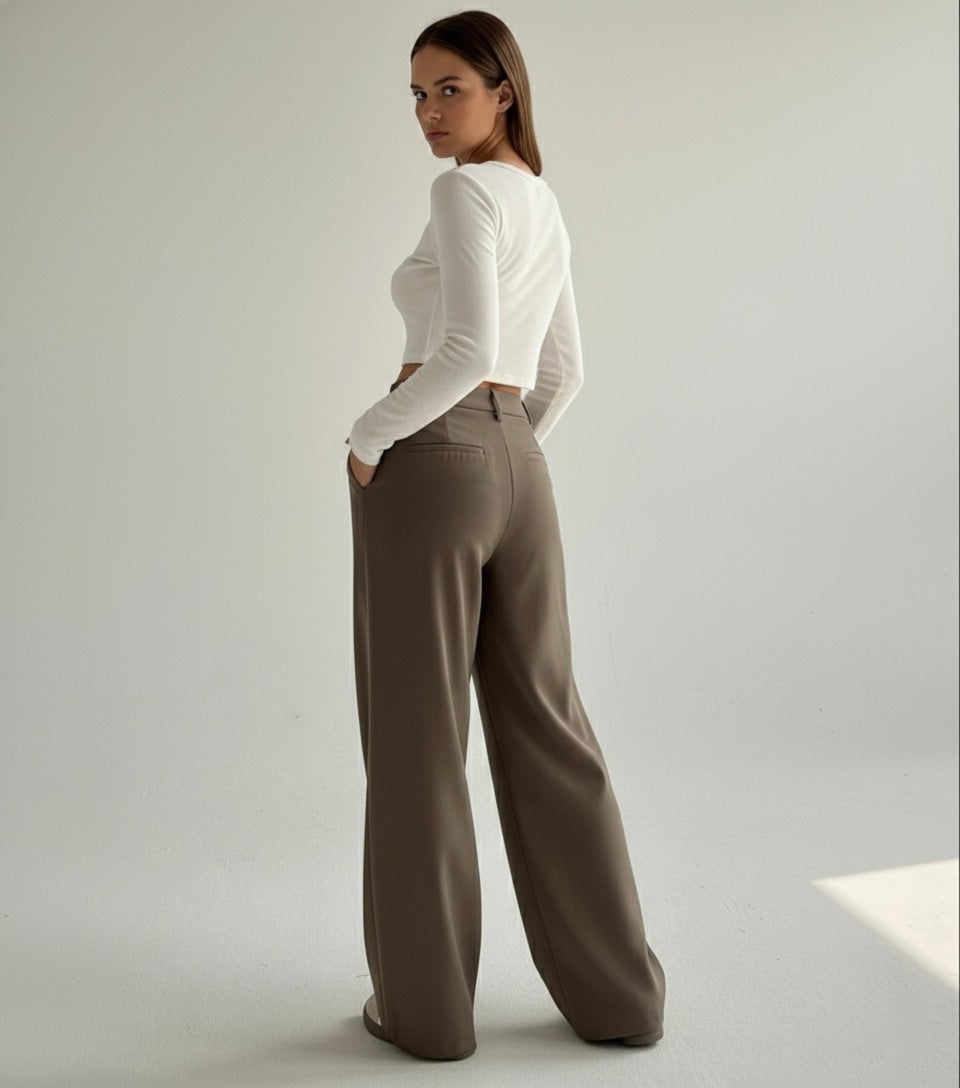 PANTALON LARGE STRUCTURÉ À PINCES