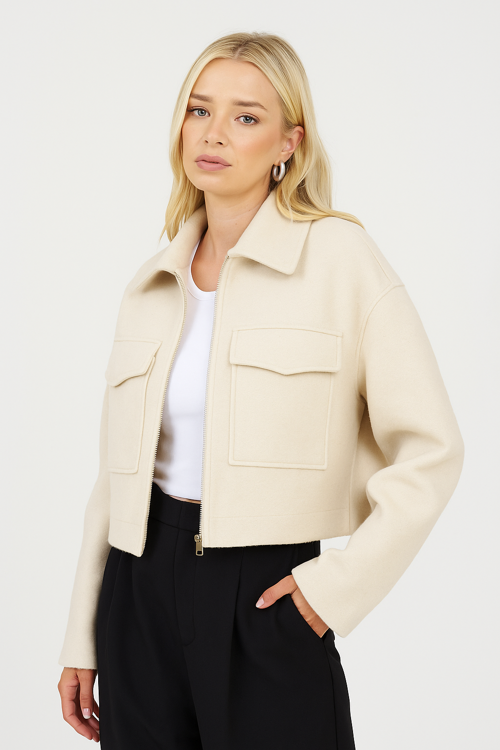 Knitted jacket • Women