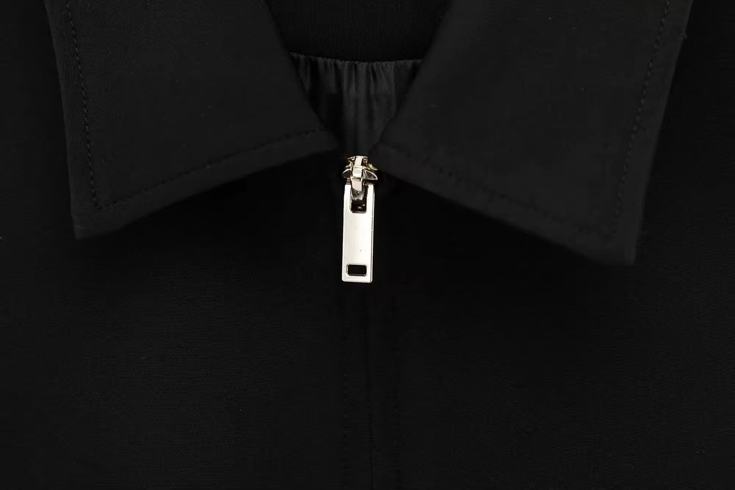 VESTE COURTE À COL REVERS
