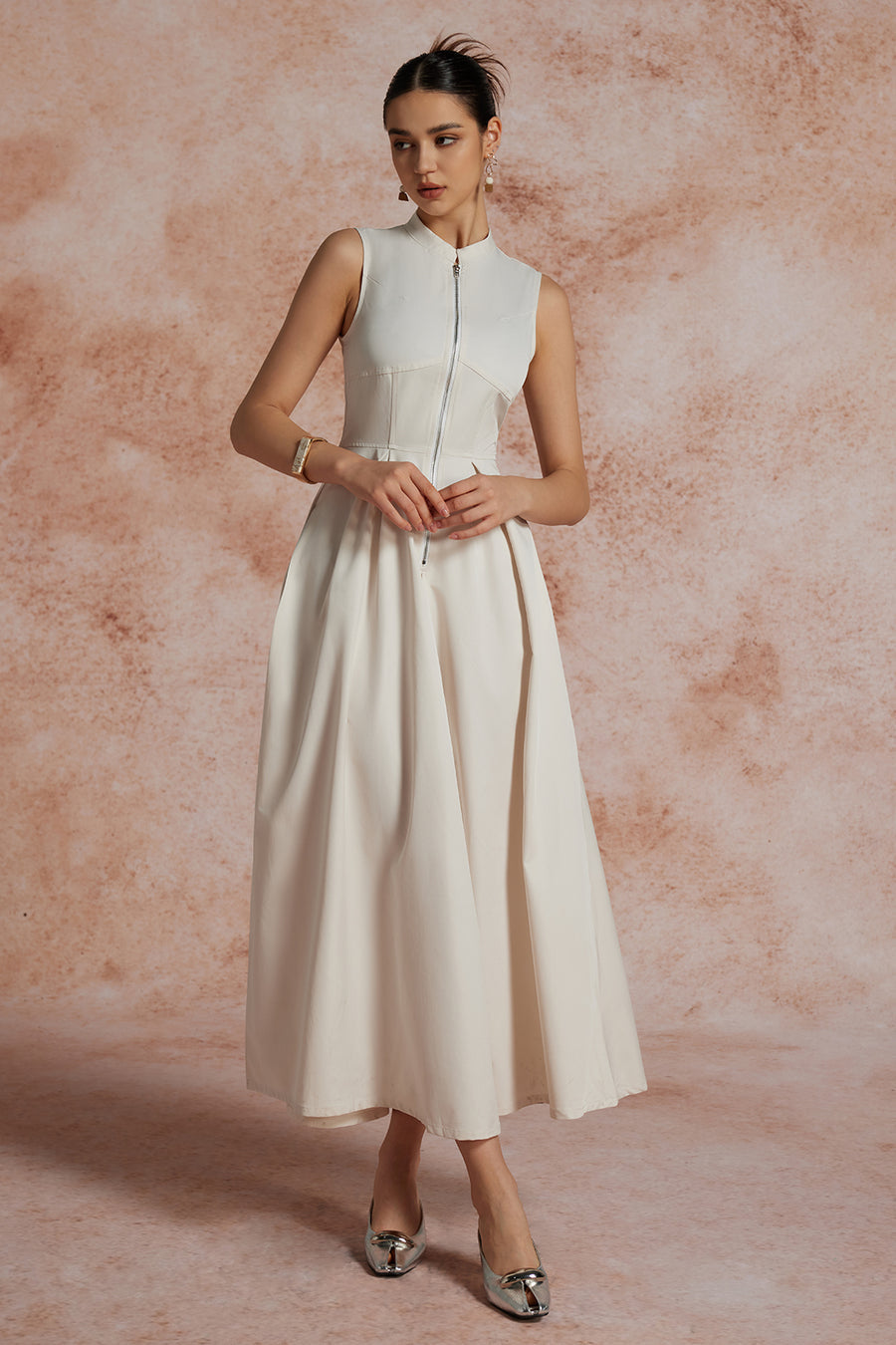 ROBE ZIPPÉE À TAILLE ÉLASTIQUÉE