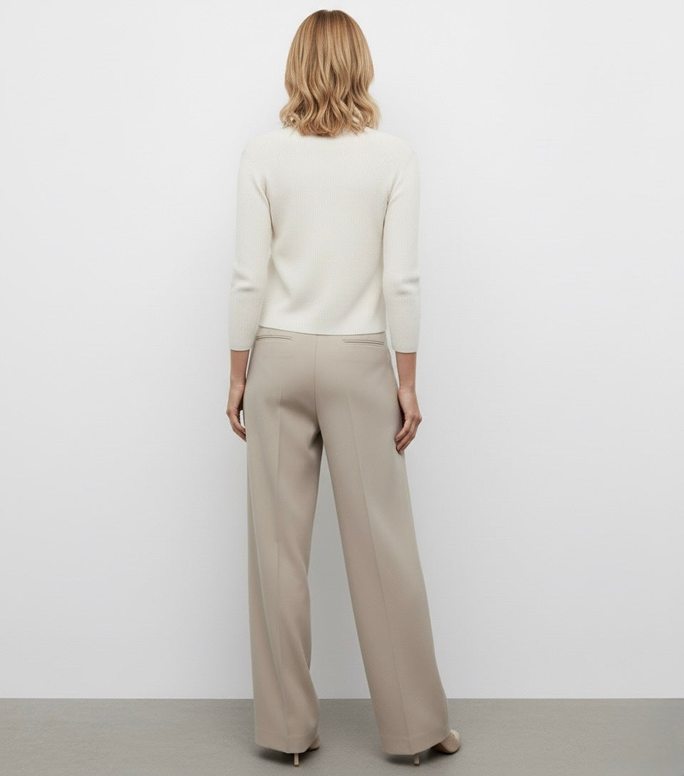 ROBE COURTE À MANCHES LONGUES VOLANTÉES