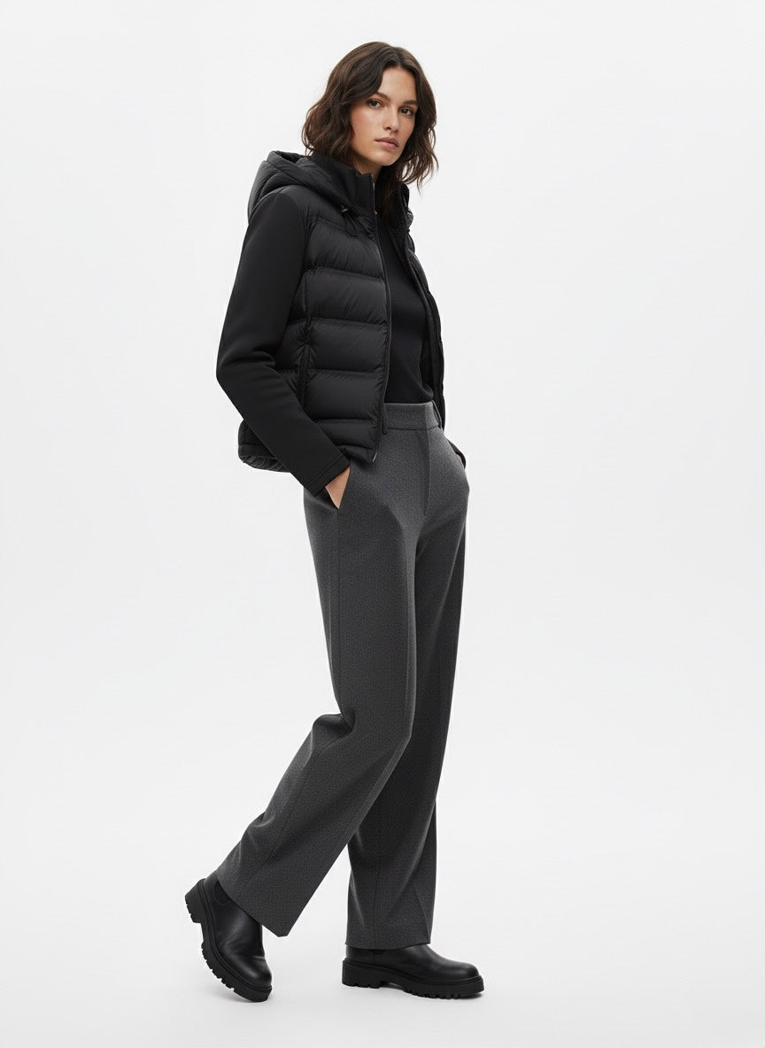 DOUDOUNE COURTE À CAPUCHE