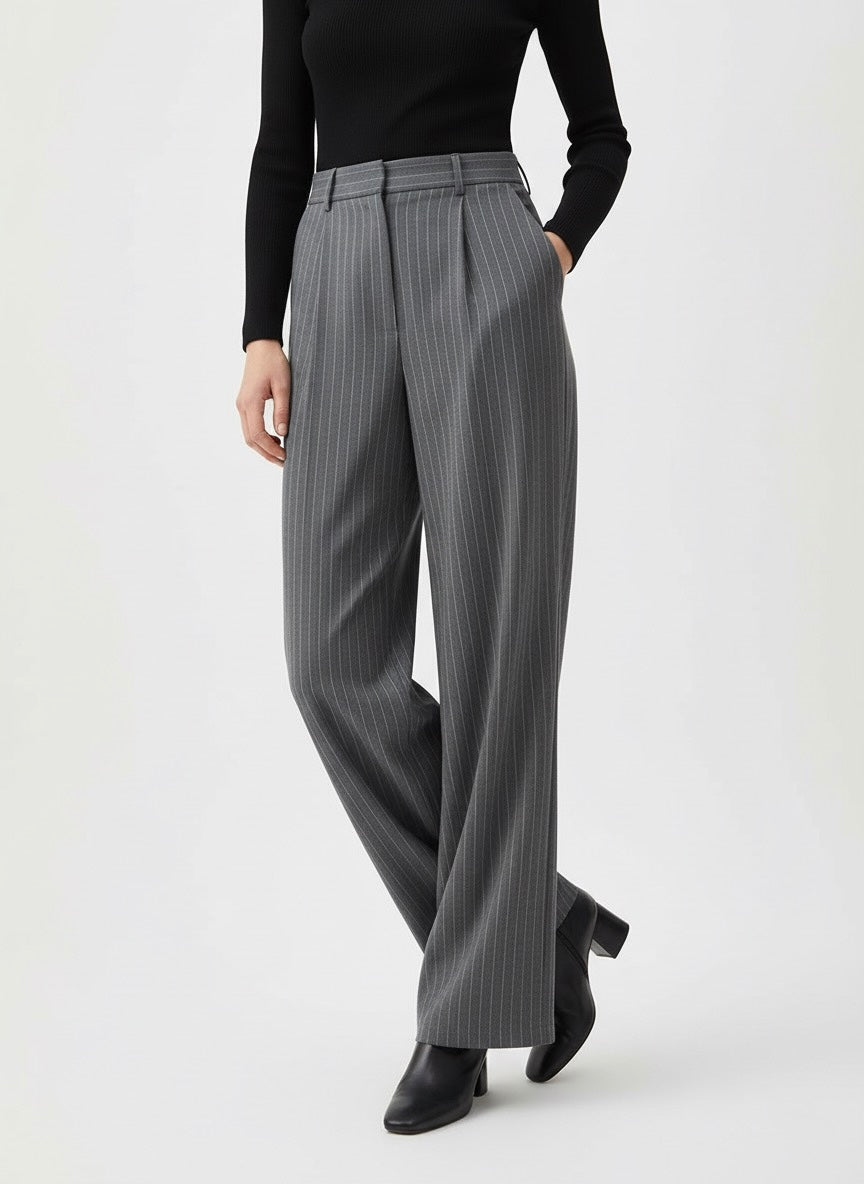 PANTALON À RAYURES FINE LIGNE