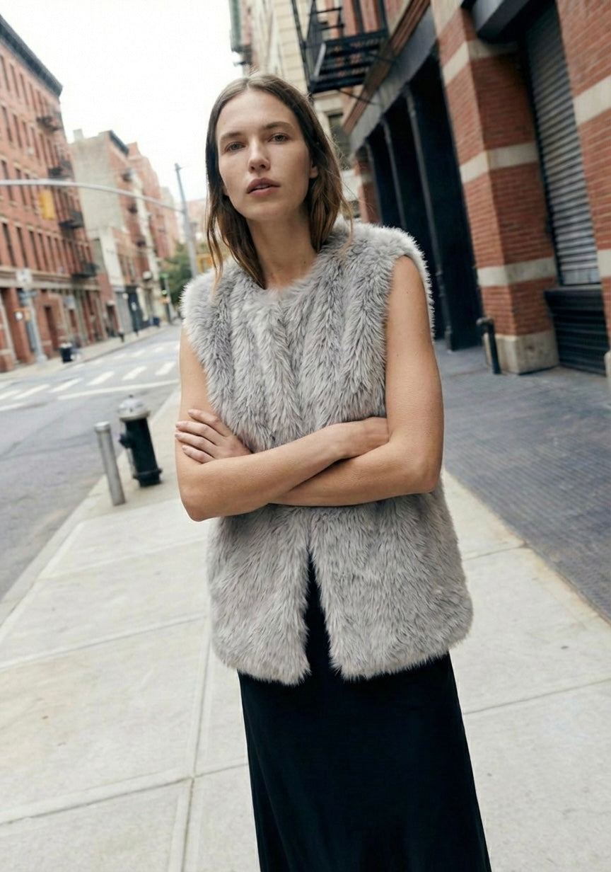 GILET SANS MANCHES EFFET FOURRURE