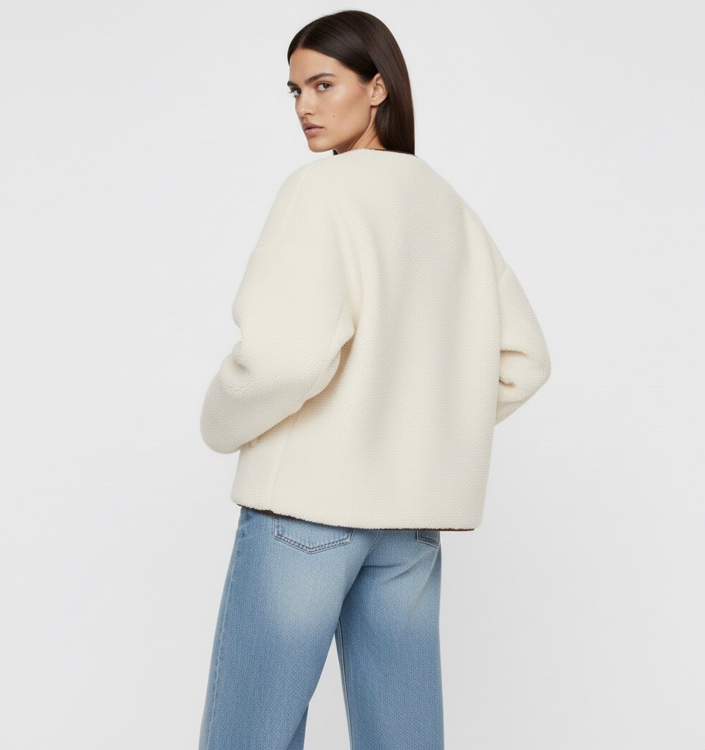 VESTE BOUCLÉE À FERMETURES MÉTALLIQUES