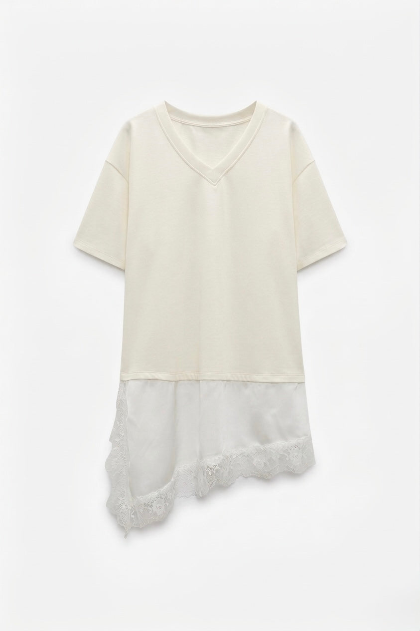 T-SHIRT ASYMÉTRIQUE AVEC DENTELLE