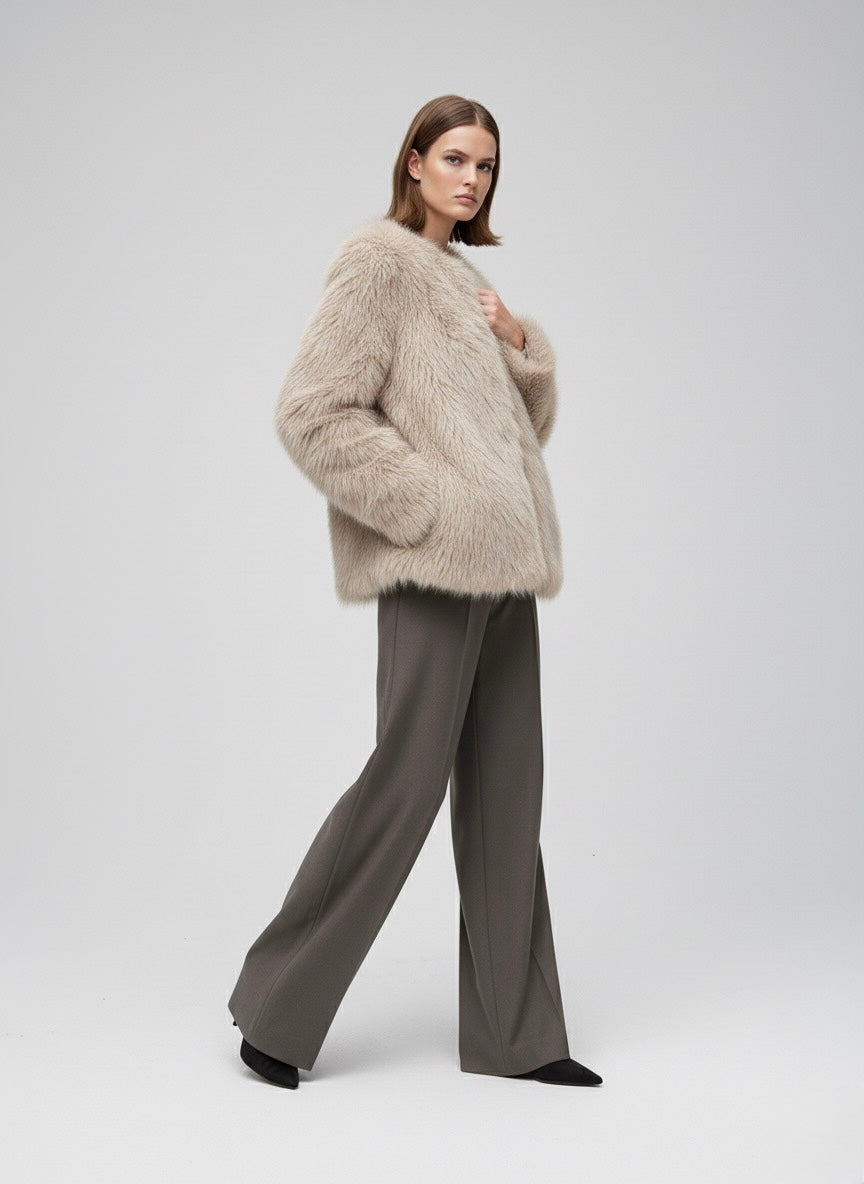 MANTEAU EFFET FOURRURE COUPE DROITE