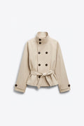 VESTE COURTE STYLE TRENCH CEINTURÉE