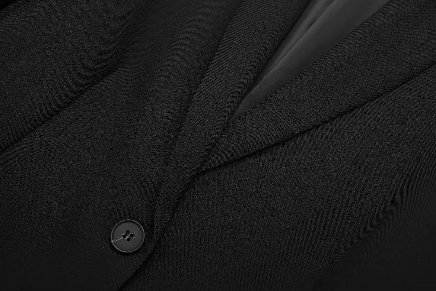 Black satin blazer • Women