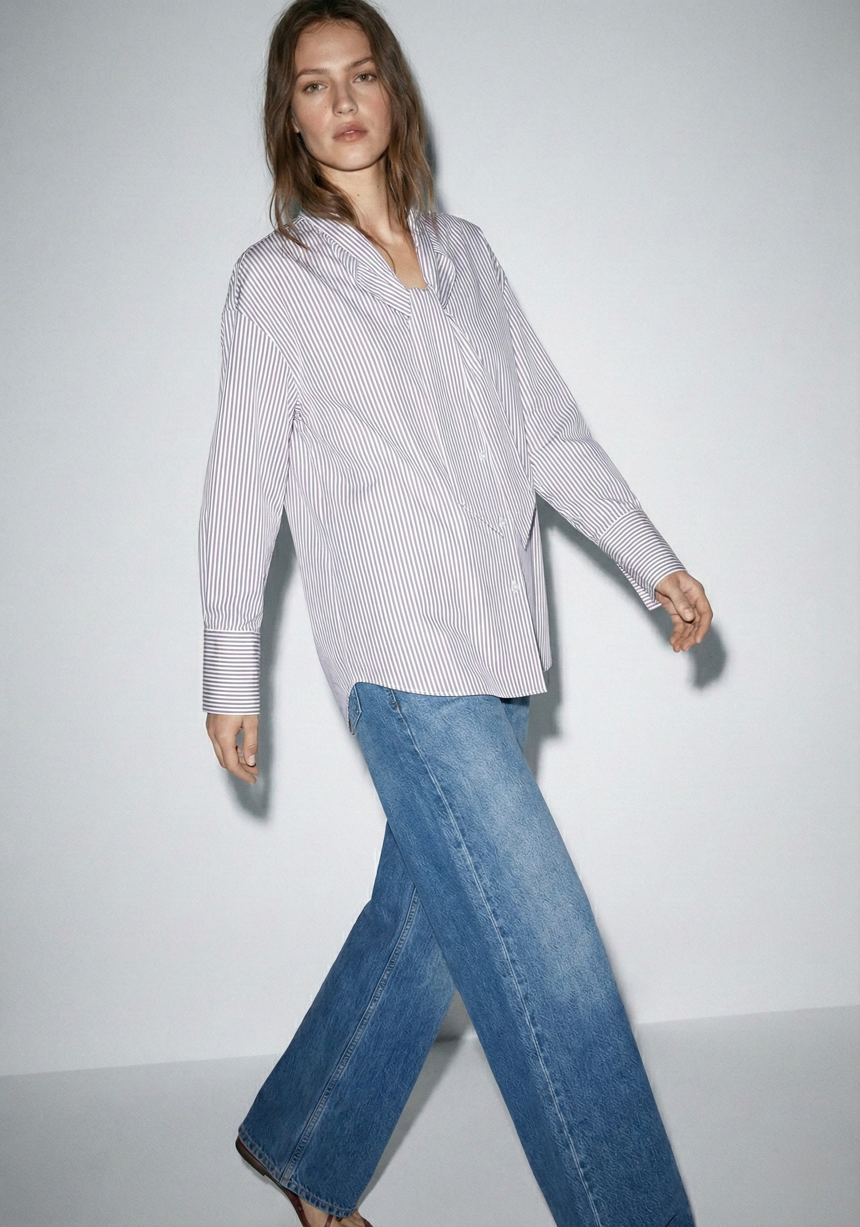 CHEMISE À RAYURES AVEC LIEN À NOUER