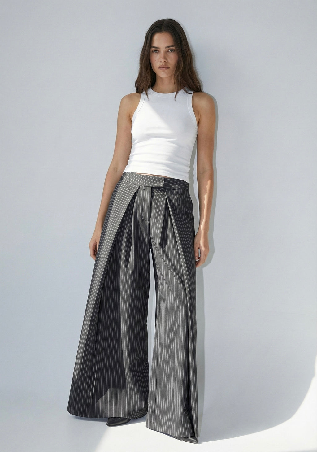 PANTALON LARGE TAILLE HAUTE À PINCES