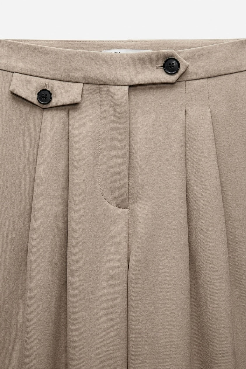 PANTALON DROIT À BOUTONS