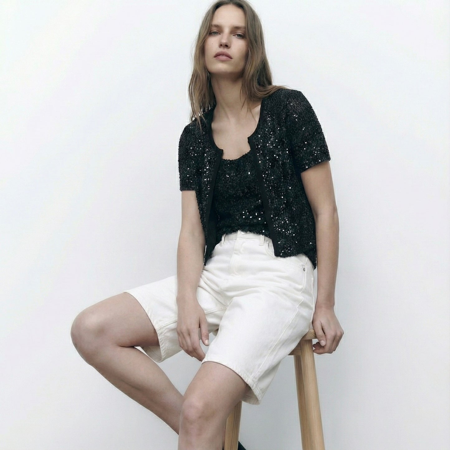 TOP EN MAILLE À SEQUINS