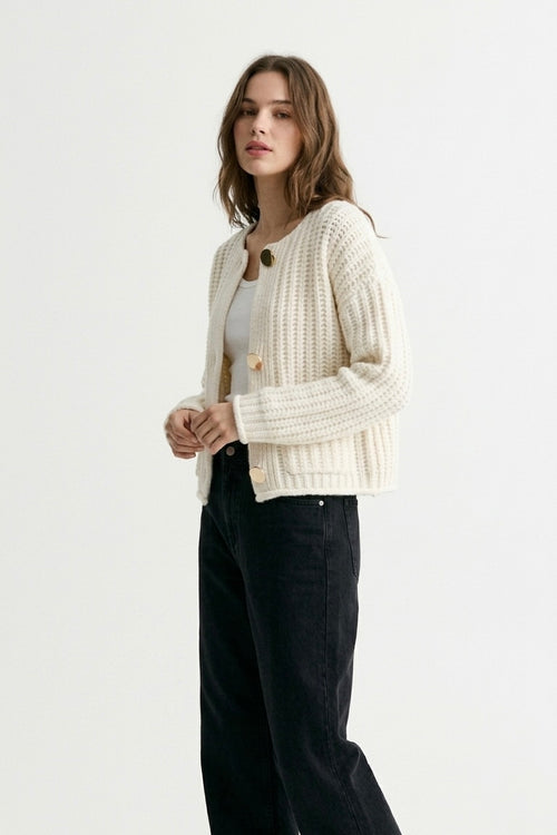 WHITE KNITTED CARDIGAN